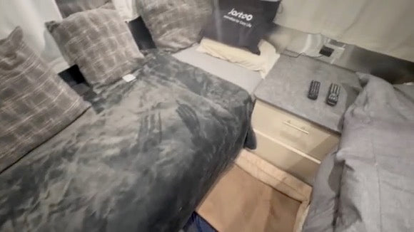 Arknology carbon nanotube heated blanket