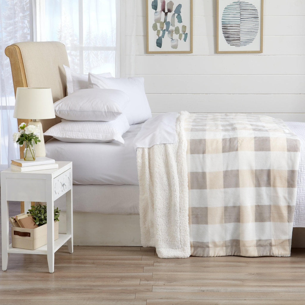 Great Bay Home Velvet Plush Sherpa Blanket, Kinsley Collection