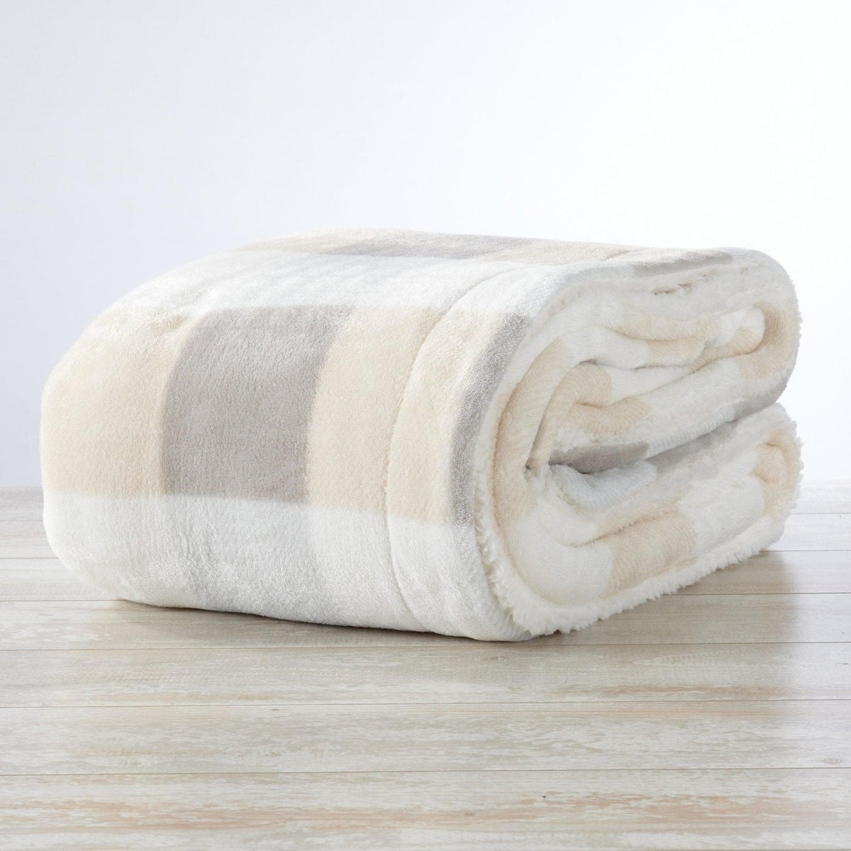 Great Bay Home Velvet Plush Sherpa Blanket, Kinsley Collection