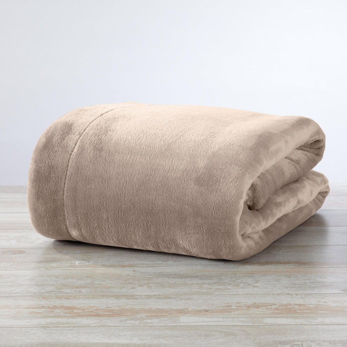 Great Bay Home Velvet Plush Sherpa Blanket, Kinsley Collection