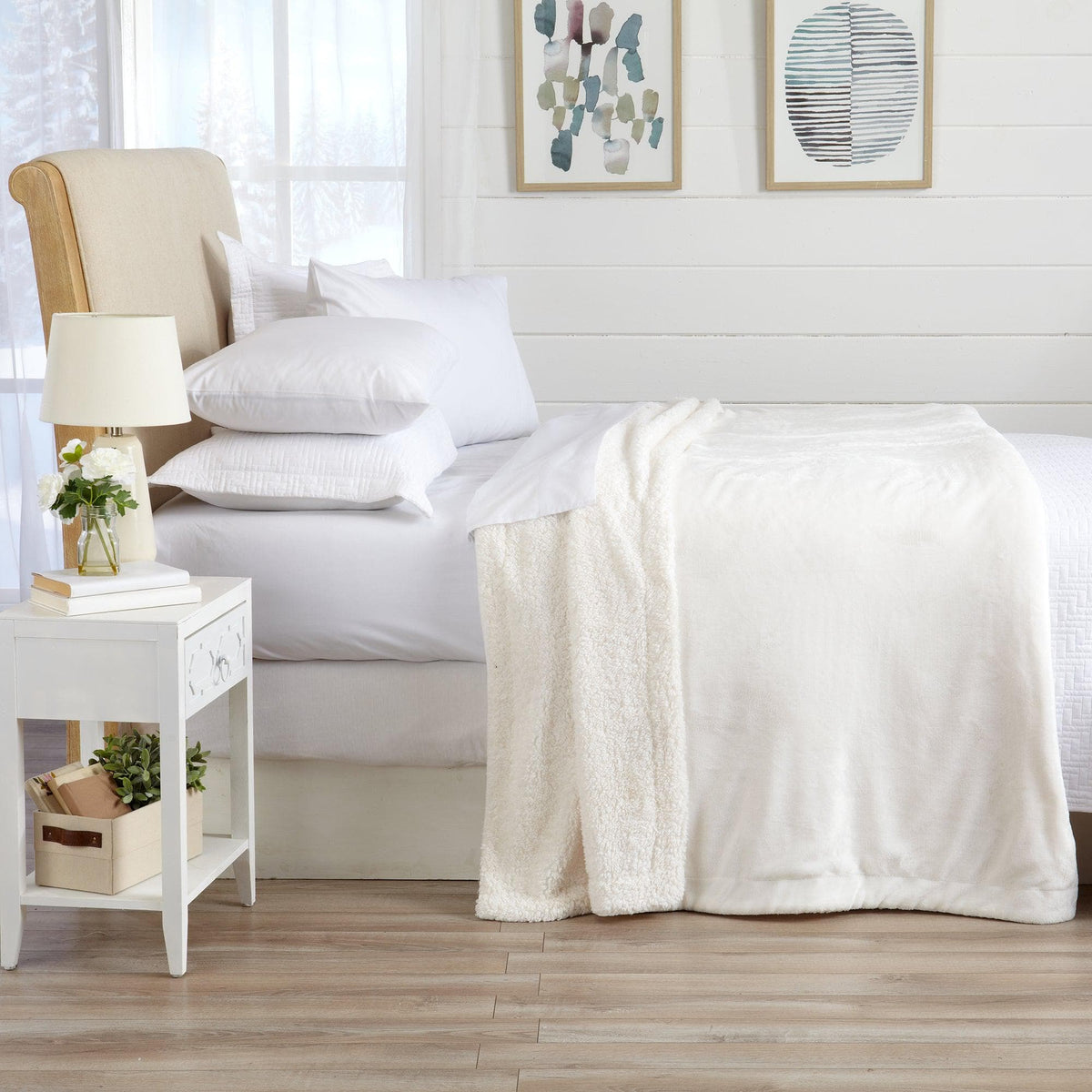 Great Bay Home Velvet Plush Sherpa Blanket, Kinsley Collection