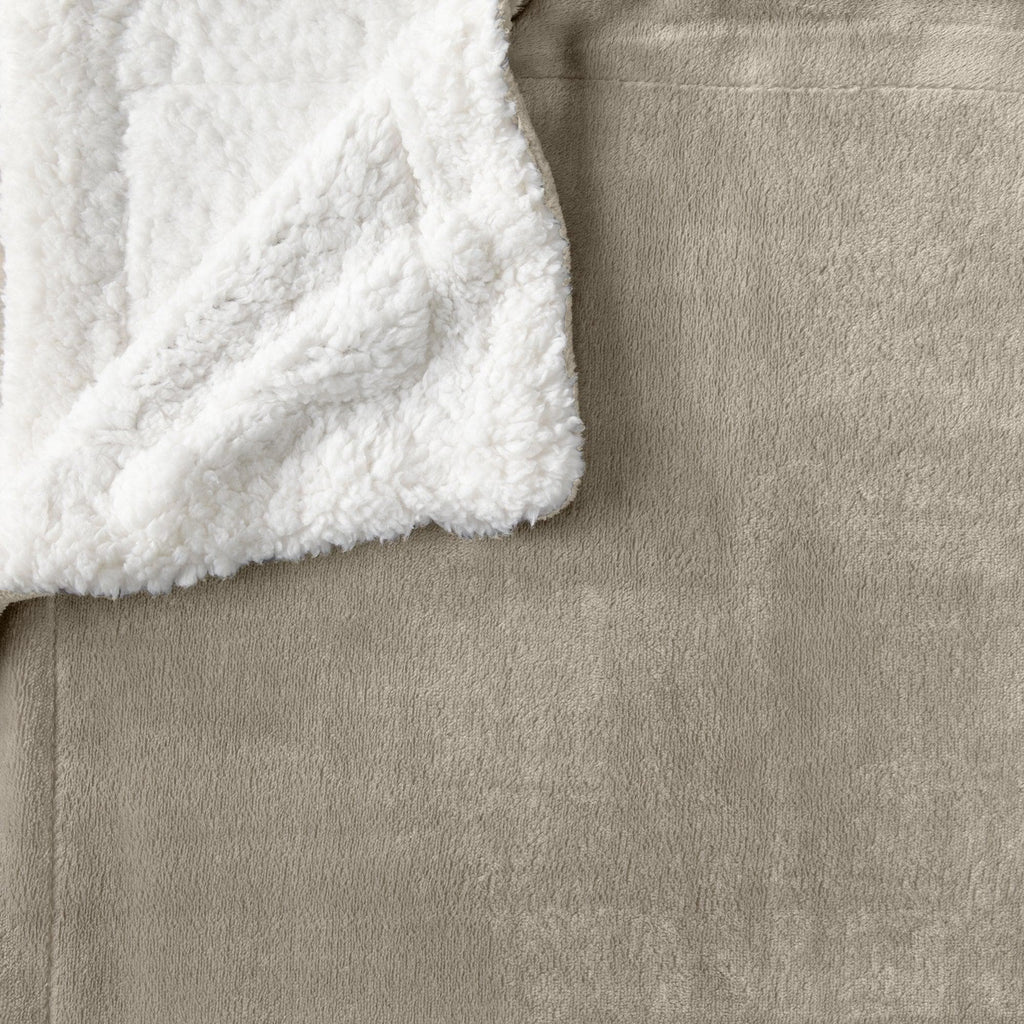 Great Bay Home Velvet Plush Sherpa Blanket, Kinsley Collection