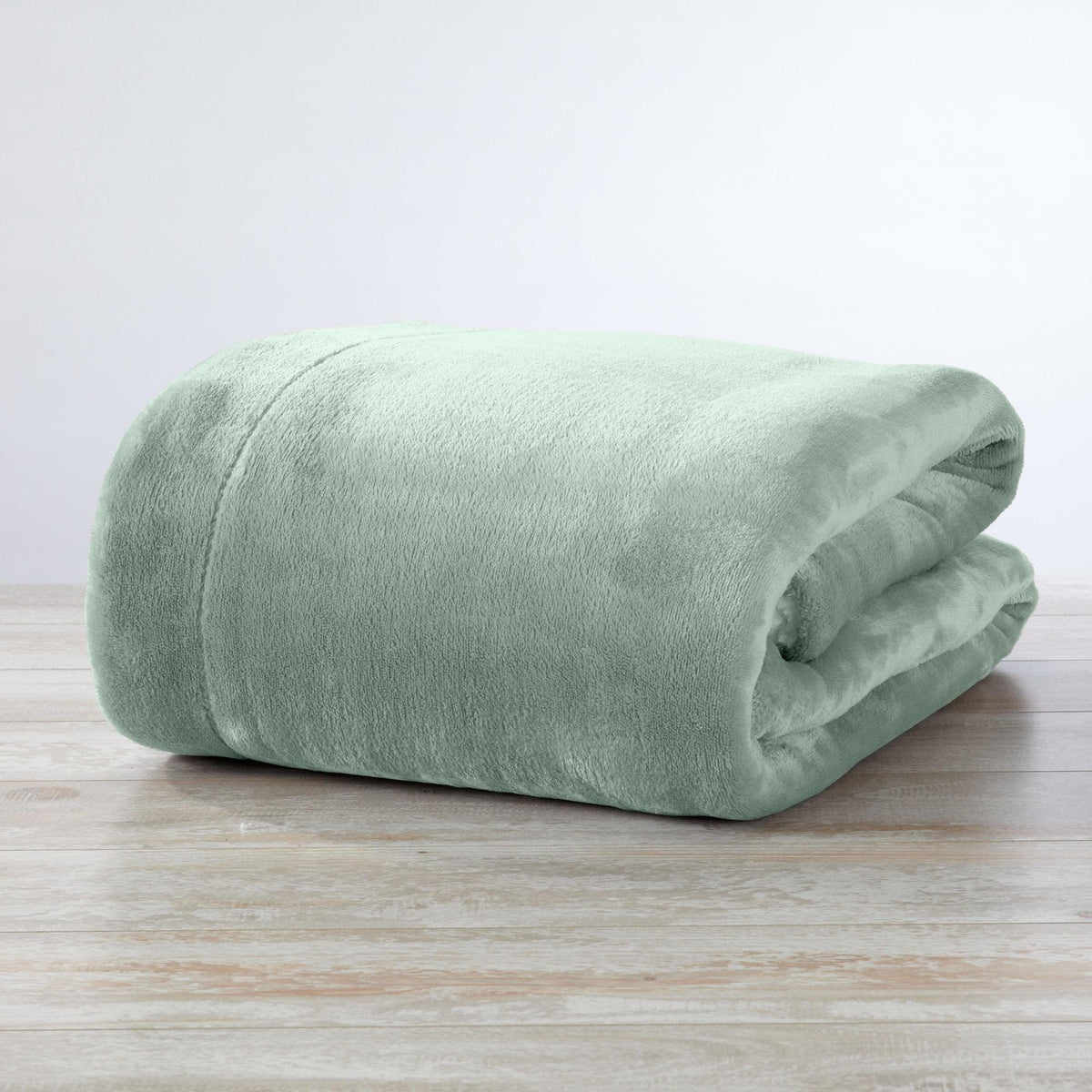 Great Bay Home Velvet Plush Sherpa Blanket, Kinsley Collection