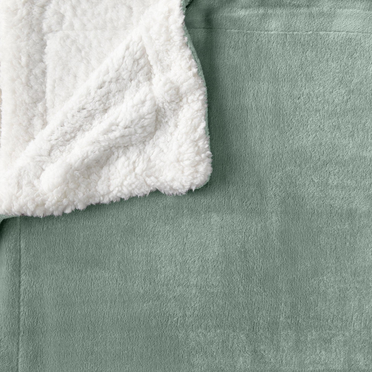 Great Bay Home Velvet Plush Sherpa Blanket, Kinsley Collection