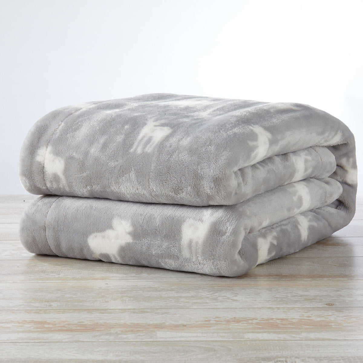 Great Bay Home Velvet Plush Sherpa Blanket, Kinsley Collection