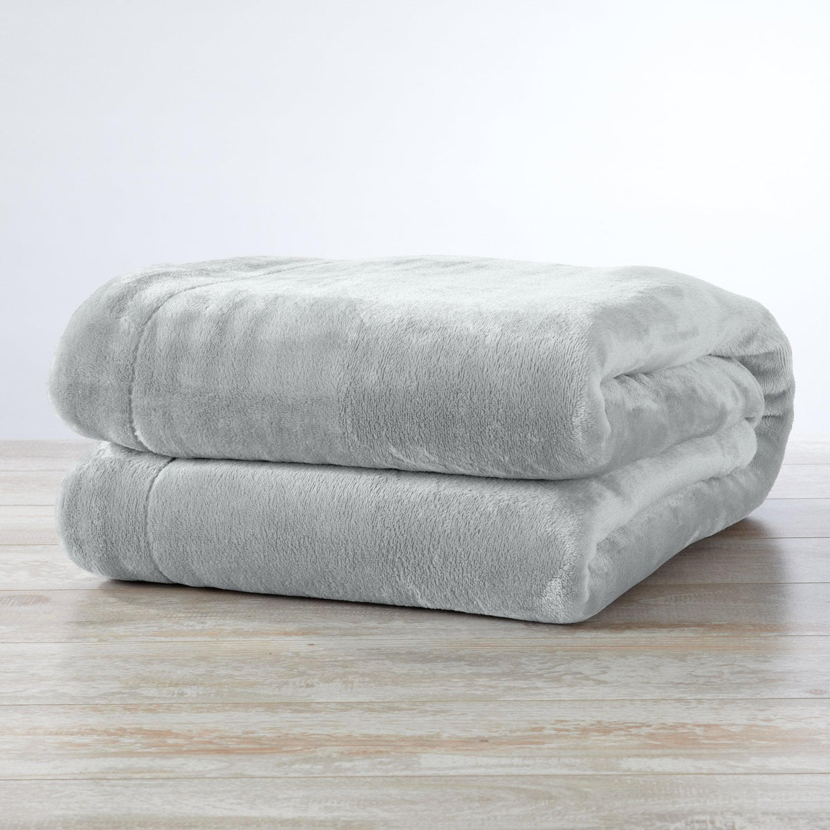 Great Bay Home Velvet Plush Sherpa Blanket, Kinsley Collection