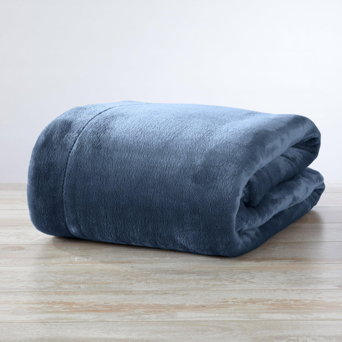Great Bay Home Velvet Plush Sherpa Blanket, Kinsley Collection