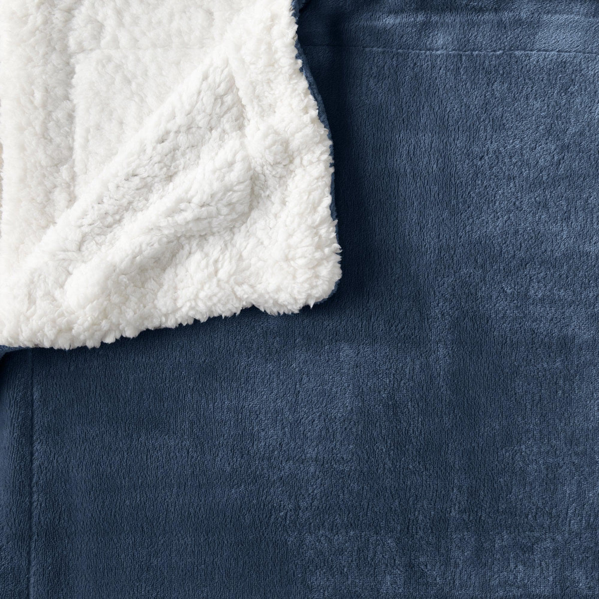 Great Bay Home Velvet Plush Sherpa Blanket, Kinsley Collection