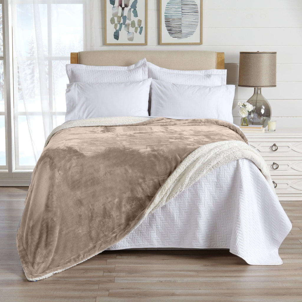 Great Bay Home Velvet Plush Sherpa Blanket, Kinsley Collection