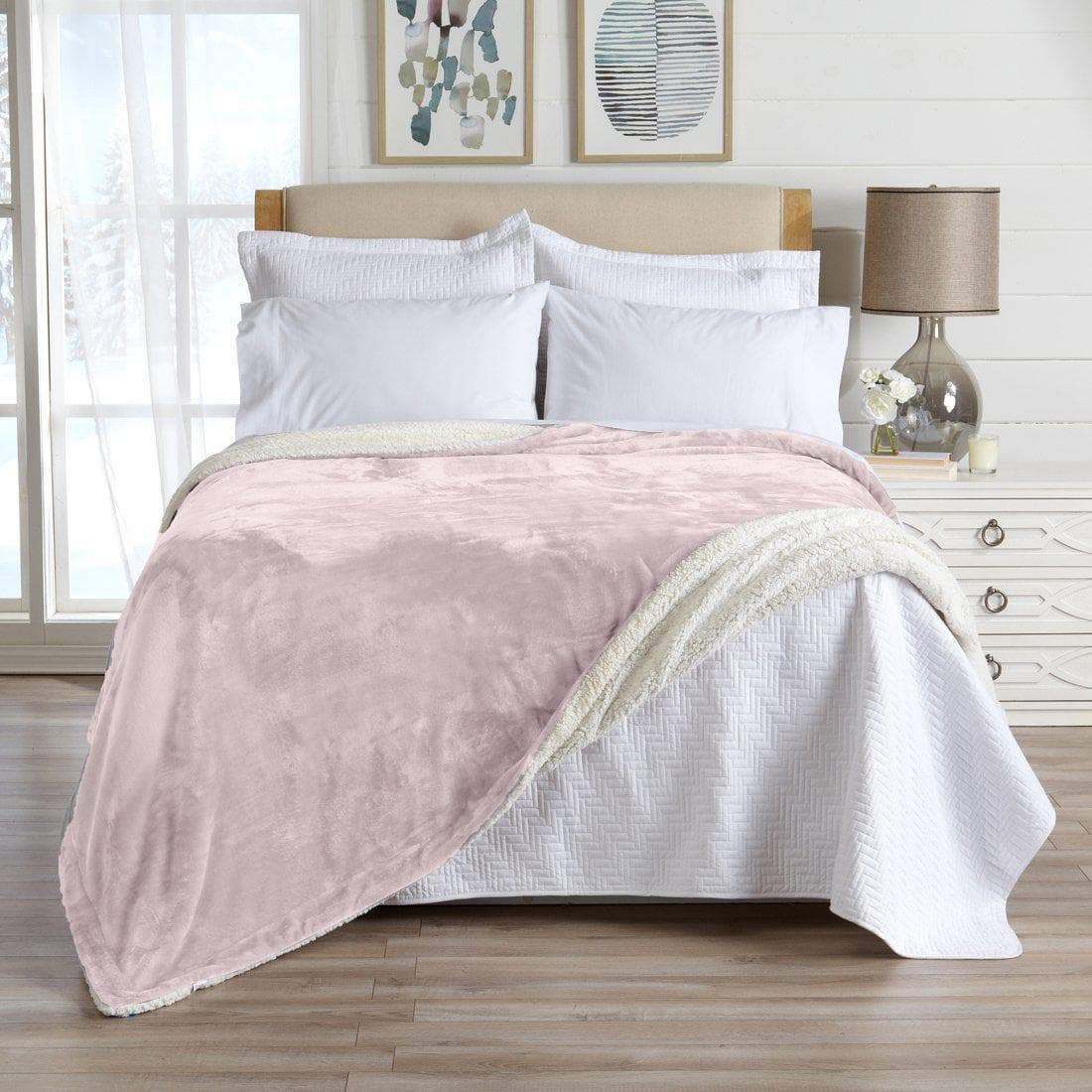 Great Bay Home Velvet Plush Sherpa Blanket, Kinsley Collection
