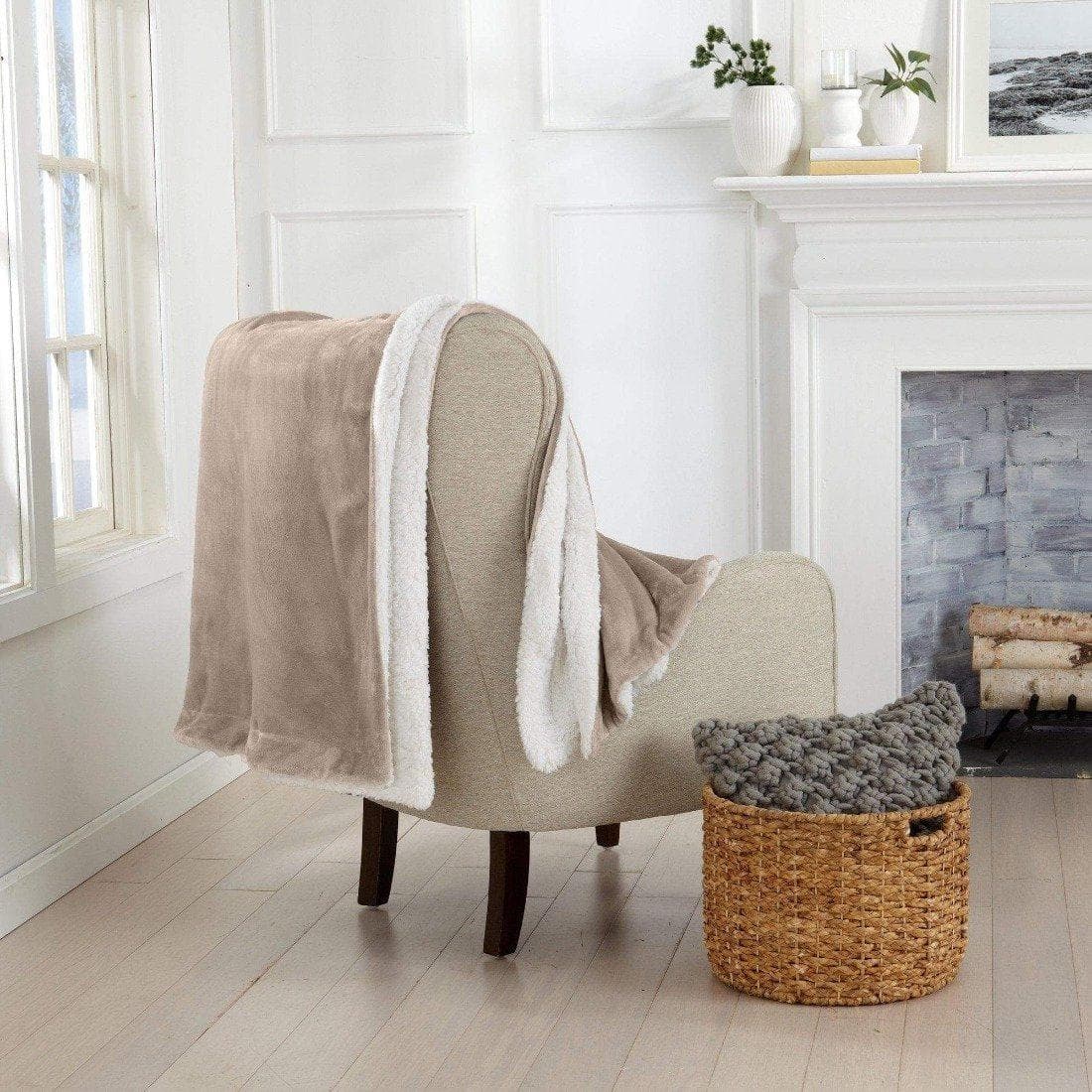Great Bay Home Velvet Plush Sherpa Blanket, Kinsley Collection