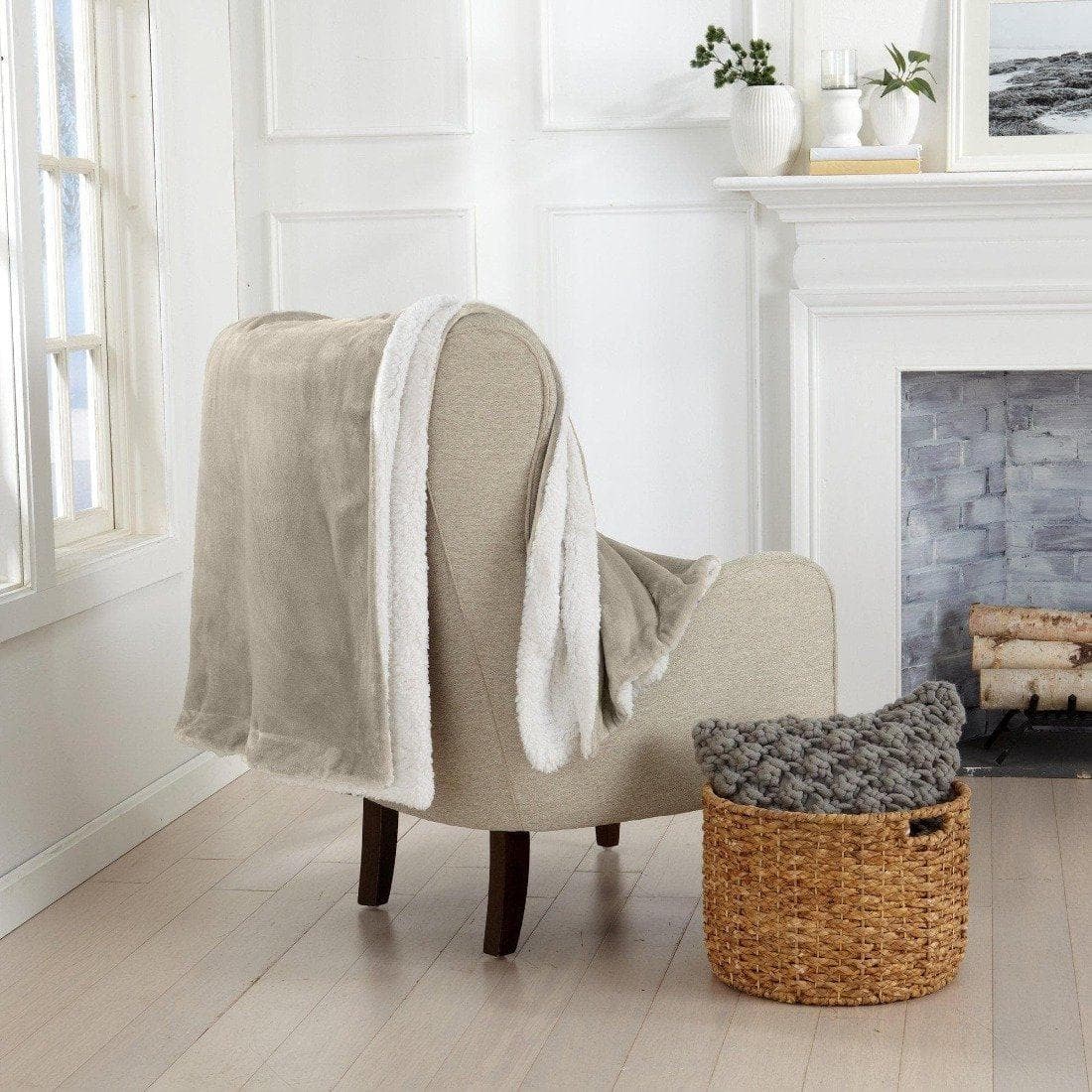 Great Bay Home Velvet Plush Sherpa Blanket, Kinsley Collection