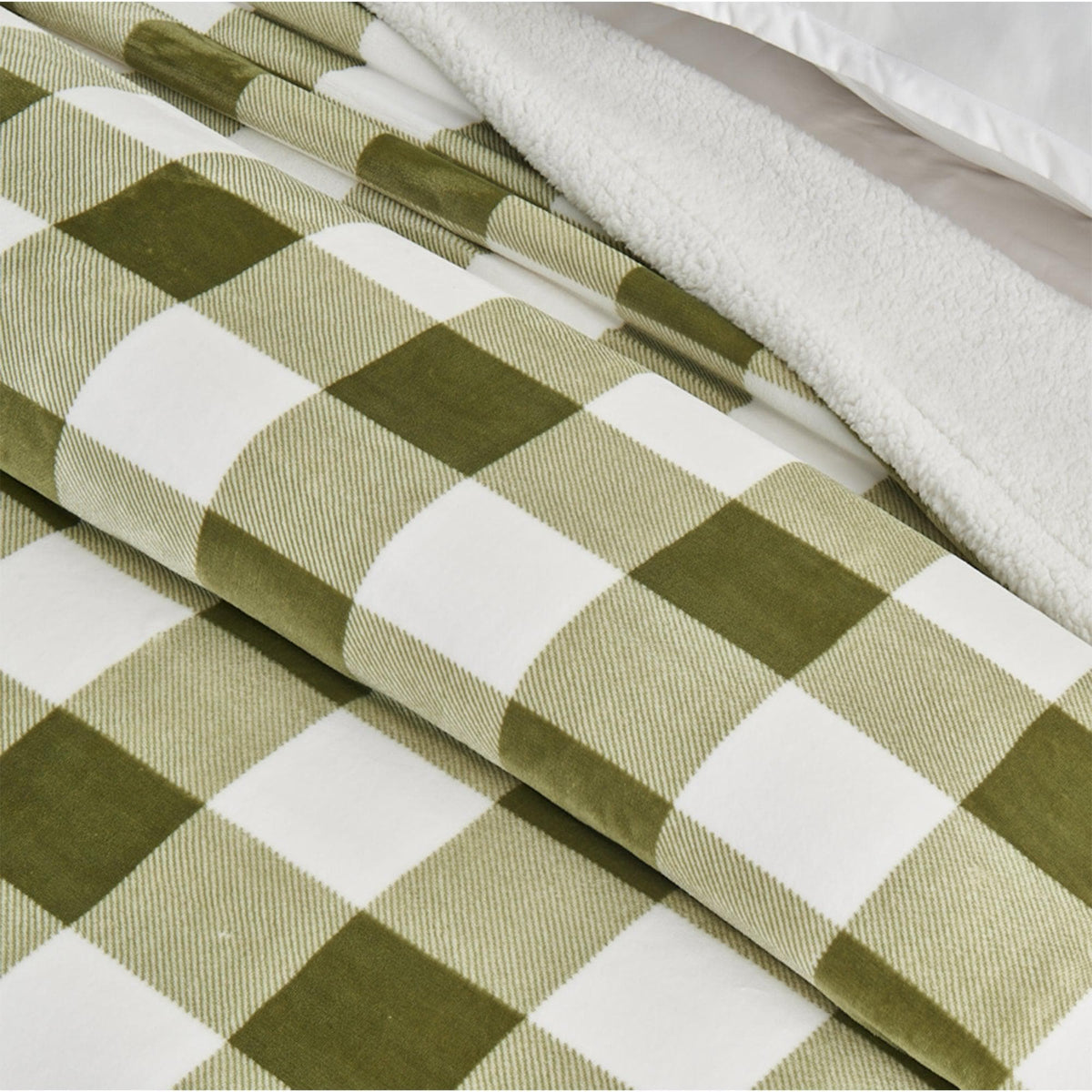 Great Bay Home Velvet Plush Sherpa Blanket, Kinsley Collection