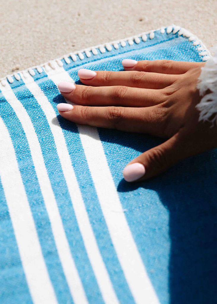 buldano Fringe-Free Handwoven Turkish Towel